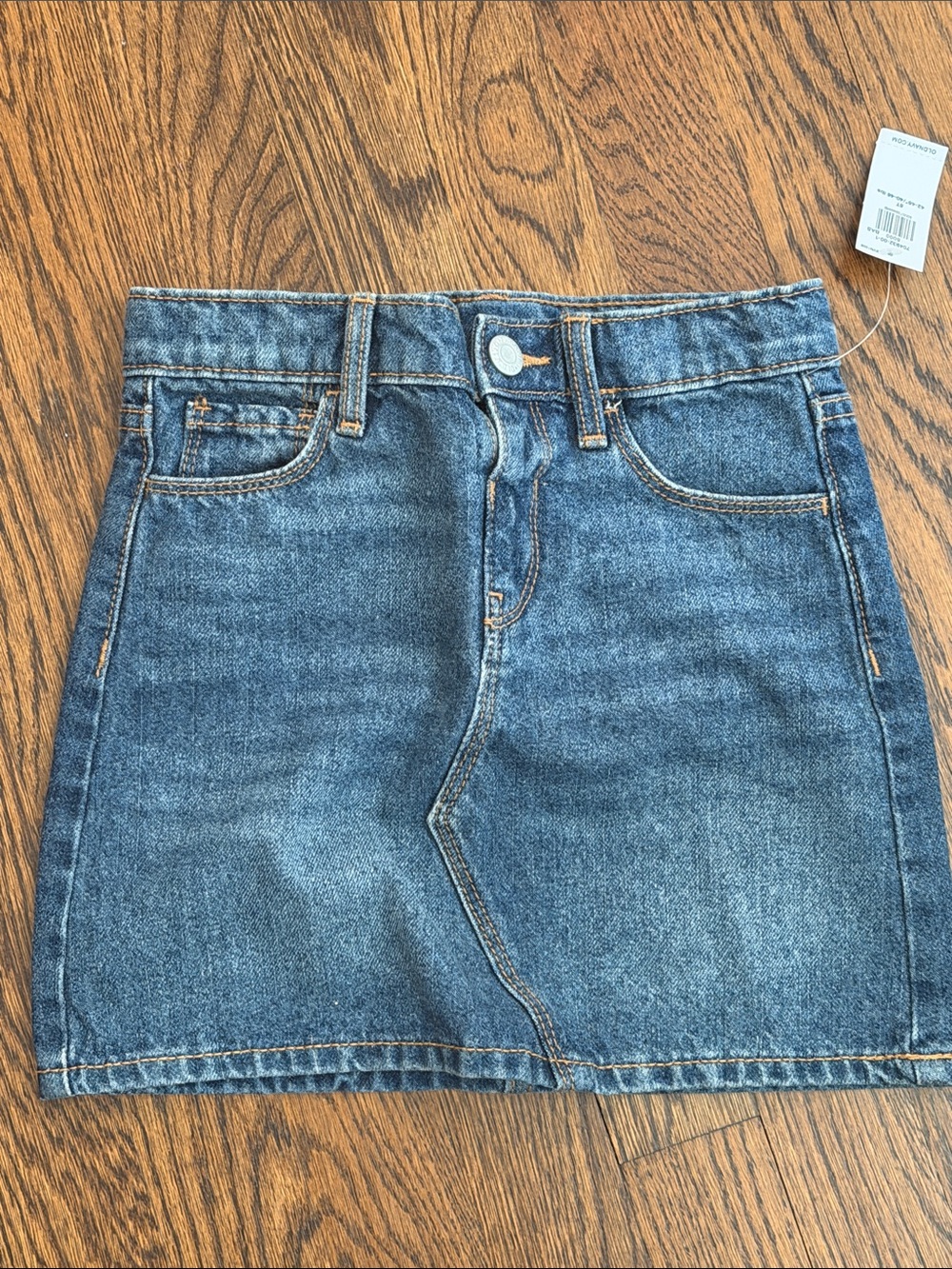 NWT girls Denim Mini Skirt in Medium Blue